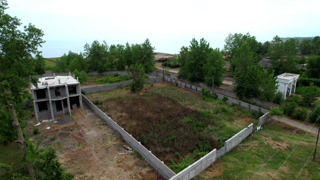 فروش 900متر زمین با موقعیت تجاری مسکونی بر جاده اصلی در شیپور