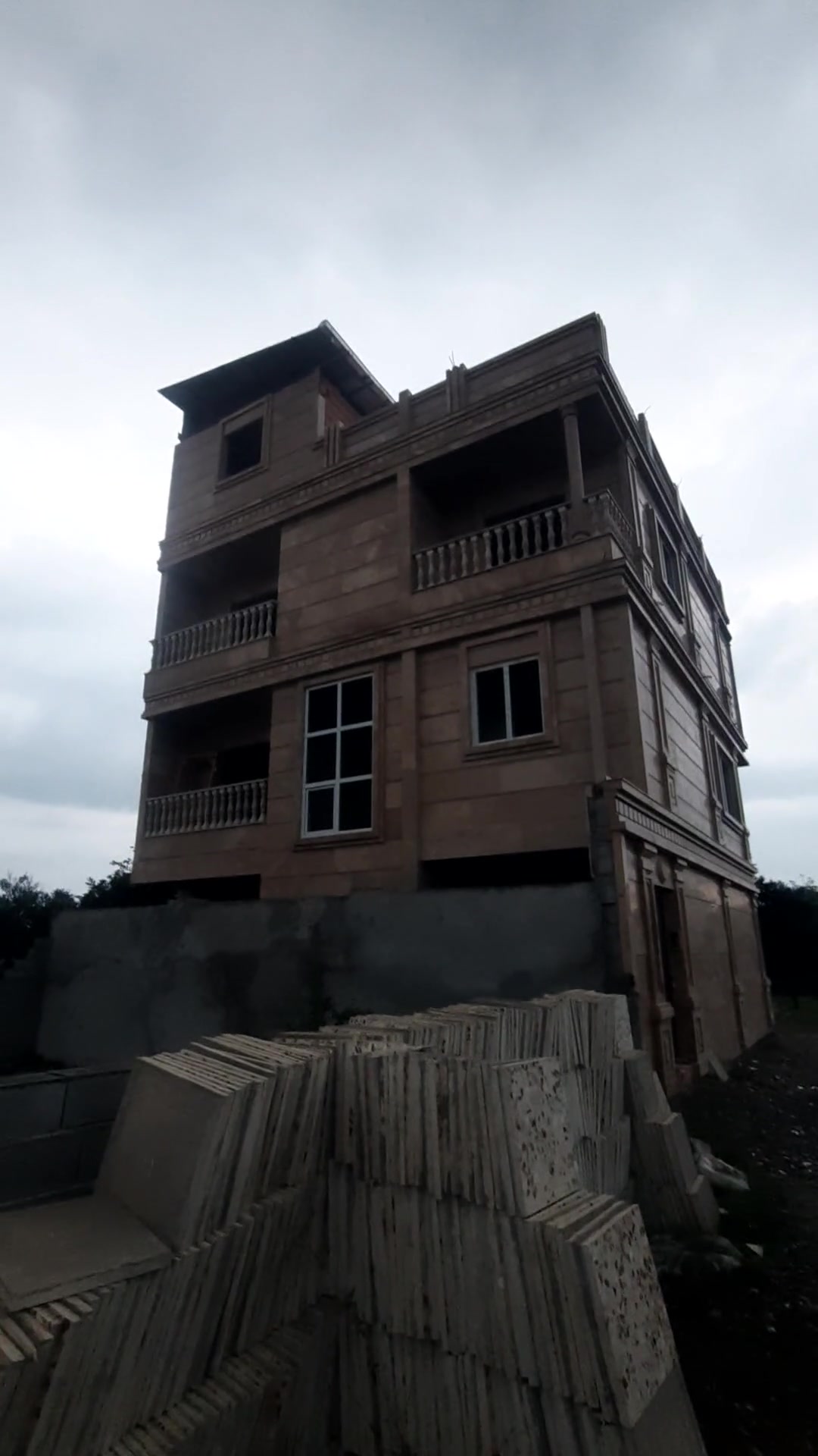 فروش ویلا 120 نوساز.ترک محله