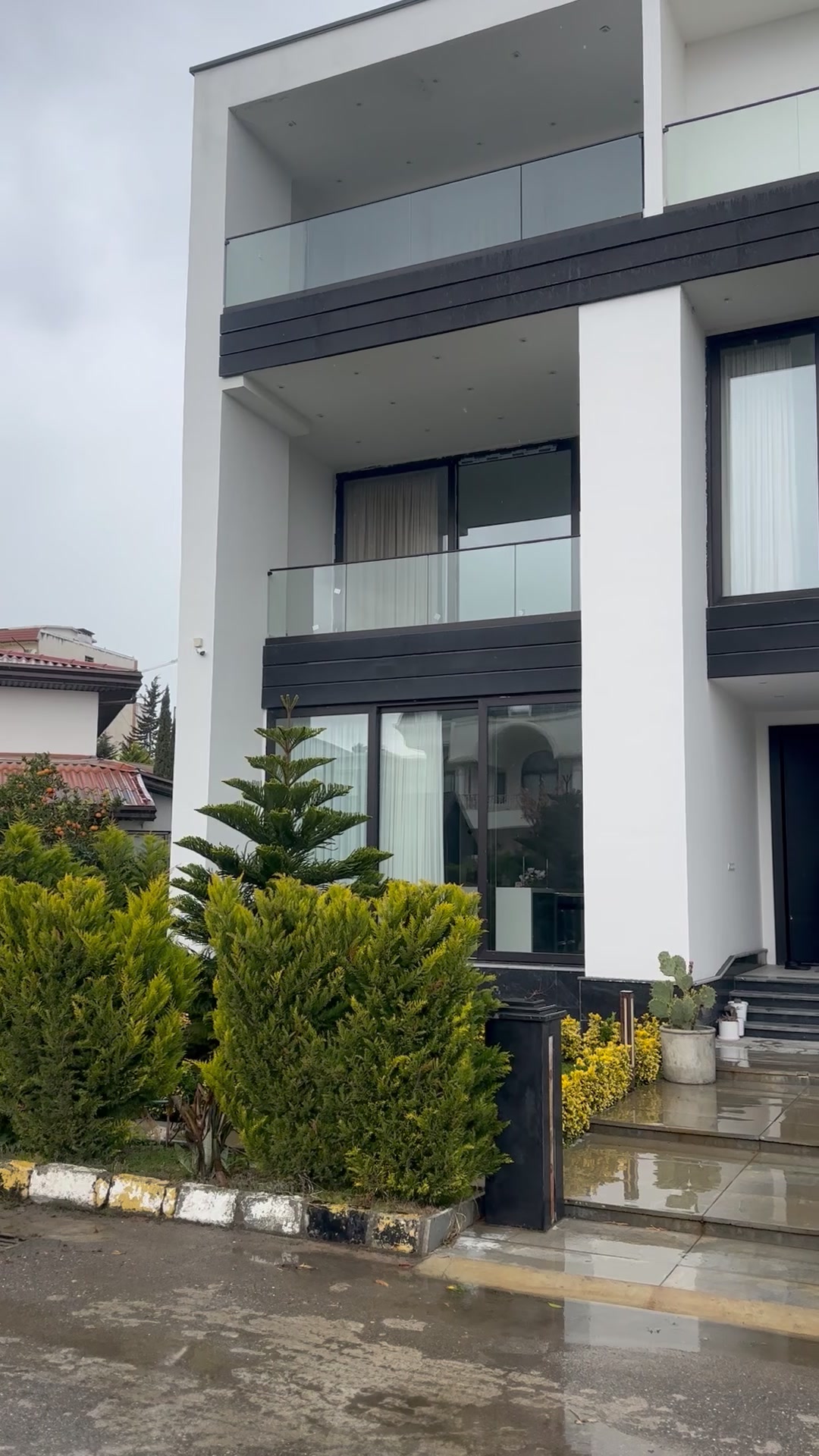 ویلا تریبلکس 1164 متری در شهرک برند منطقه سرخرود در شیپور