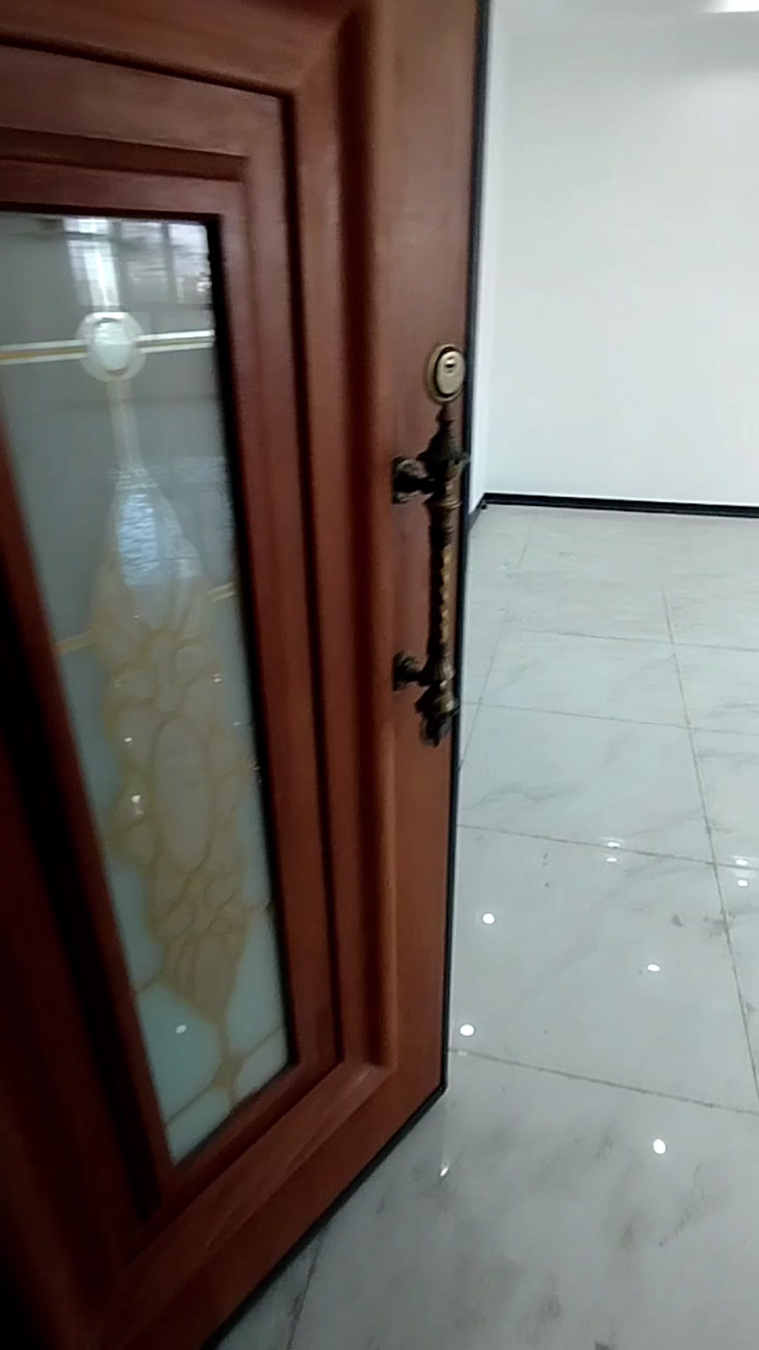 فروش آپارتمان 167 متر در فاز 1 فول امکانات غرق نور