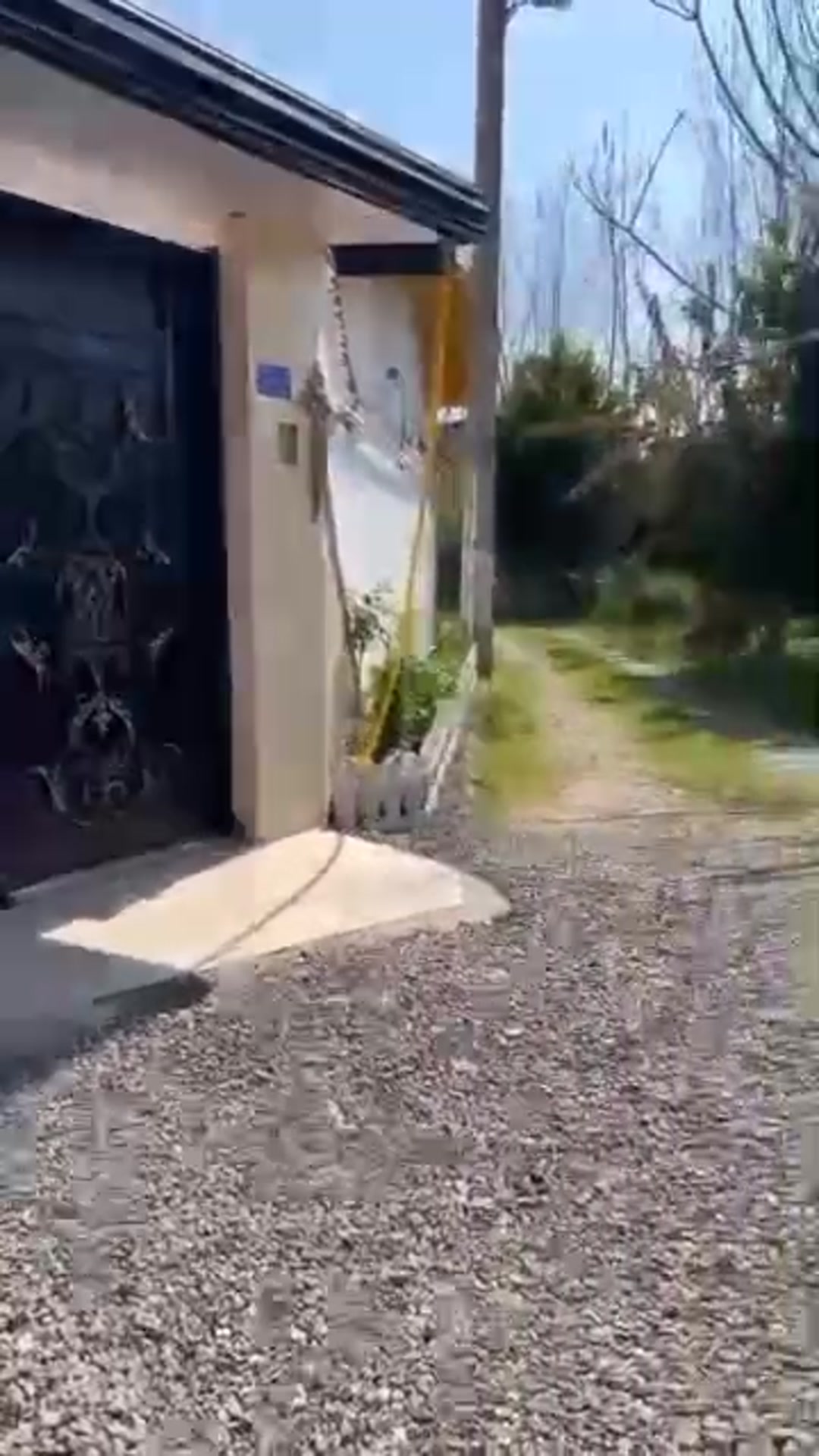 ویلا 180مترزمین 110متربنا بازسازی کامل 3خاب ضلع جنوبی