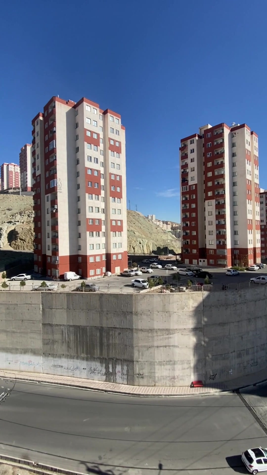 فروش آپارتمان 85 متر در فاز 9 در شیپور