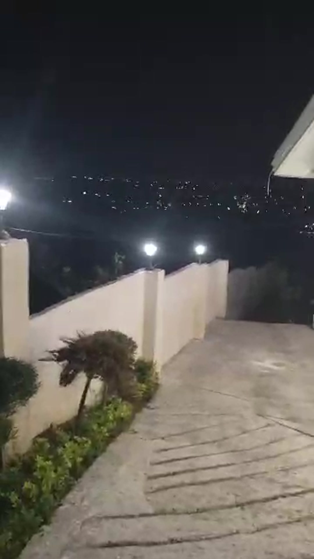 فروش ویلا 650 متر در وسطی کلا
