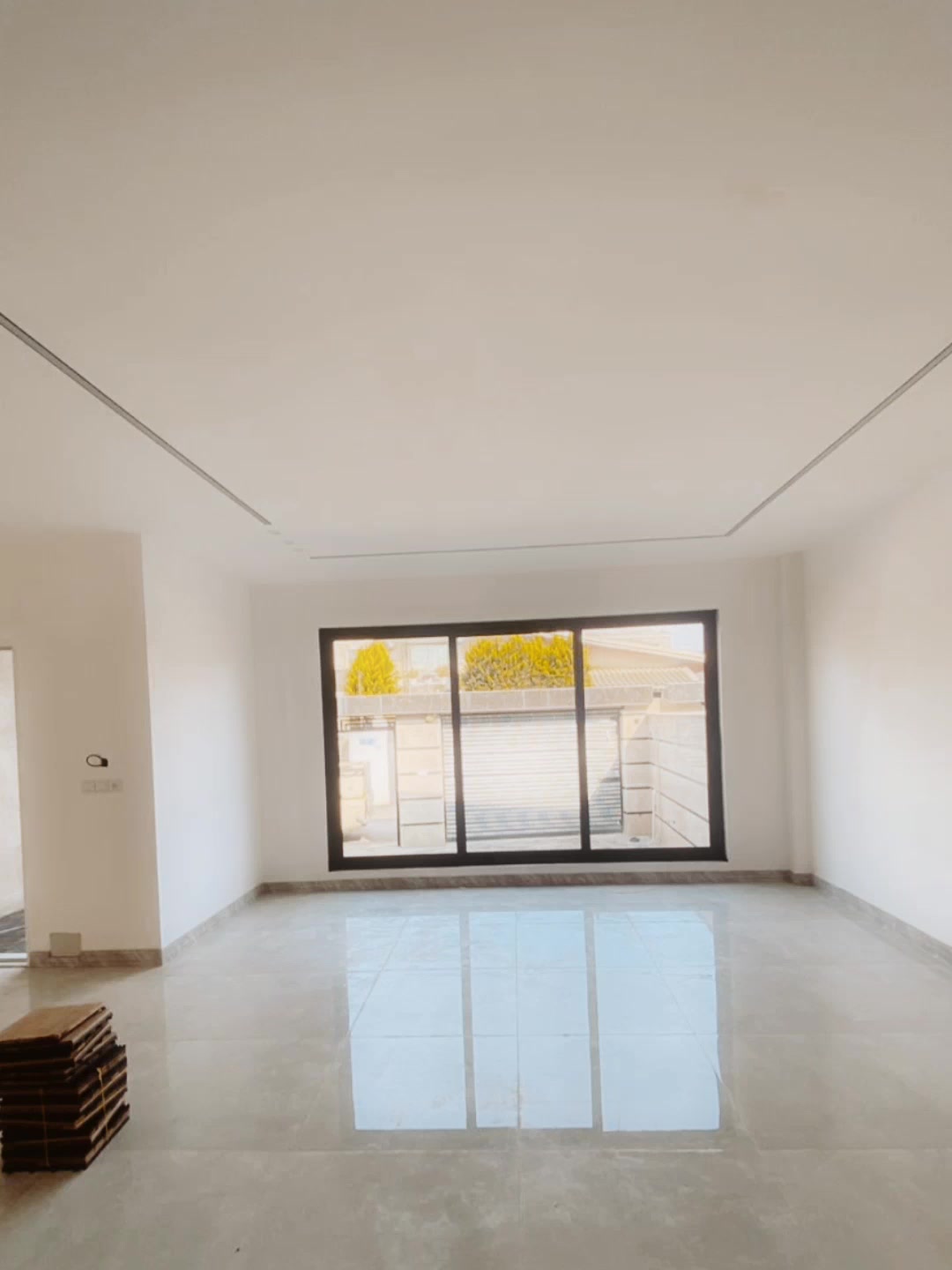 ویلا نوساز 200مترزمین 150بنا استخردارسرخرود