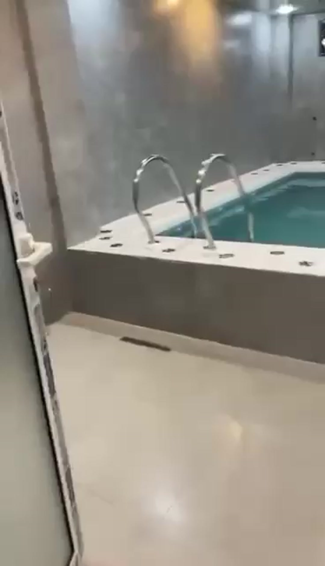 اجاره ویلا 300 متر در نمک آبرود در شیپور