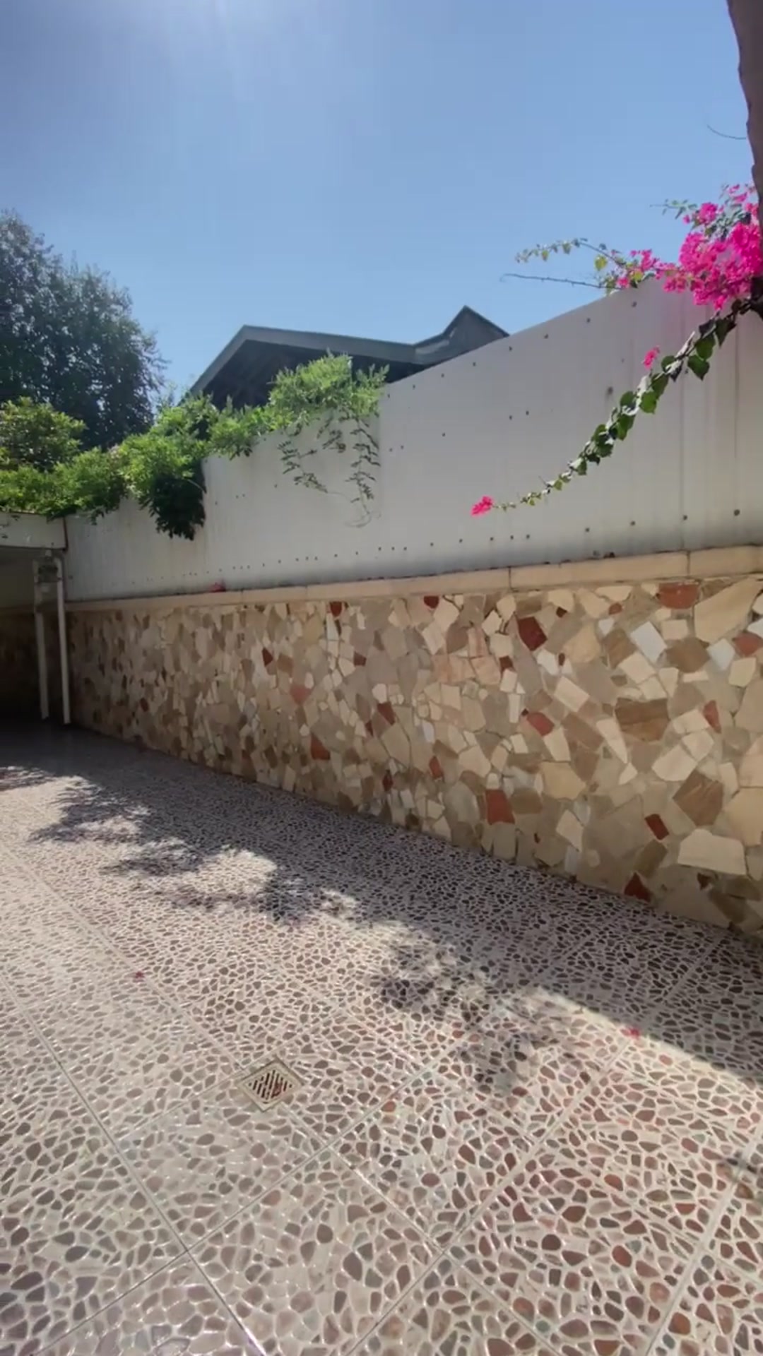 فروش نقدی یا معاوضه ویلای شهری! در شیپور