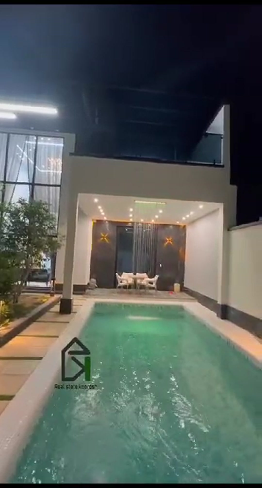 ویلا دوبلکس/استخردار لاکچری/ سه خواب مستر در شیپور