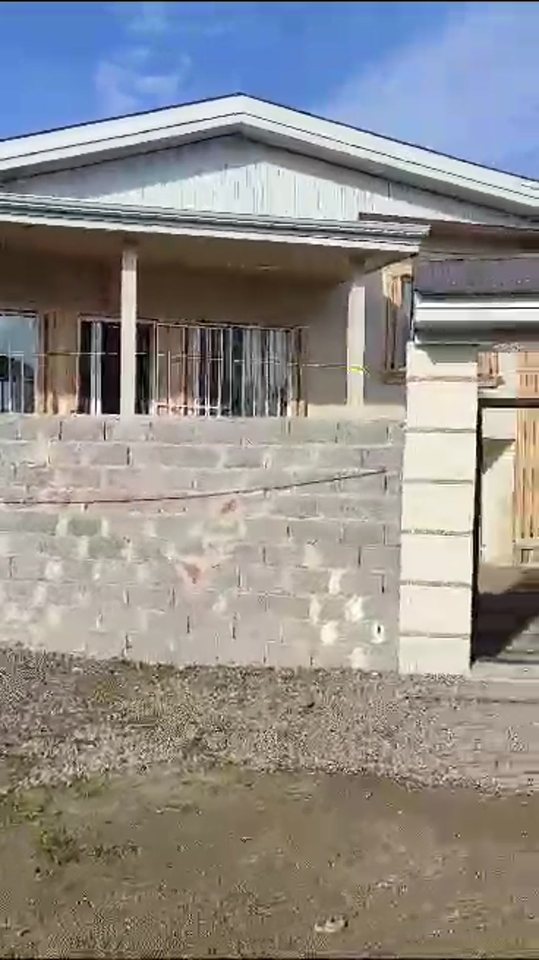 خانه ویلایی 240 متری در جاده اصلی در شیپور