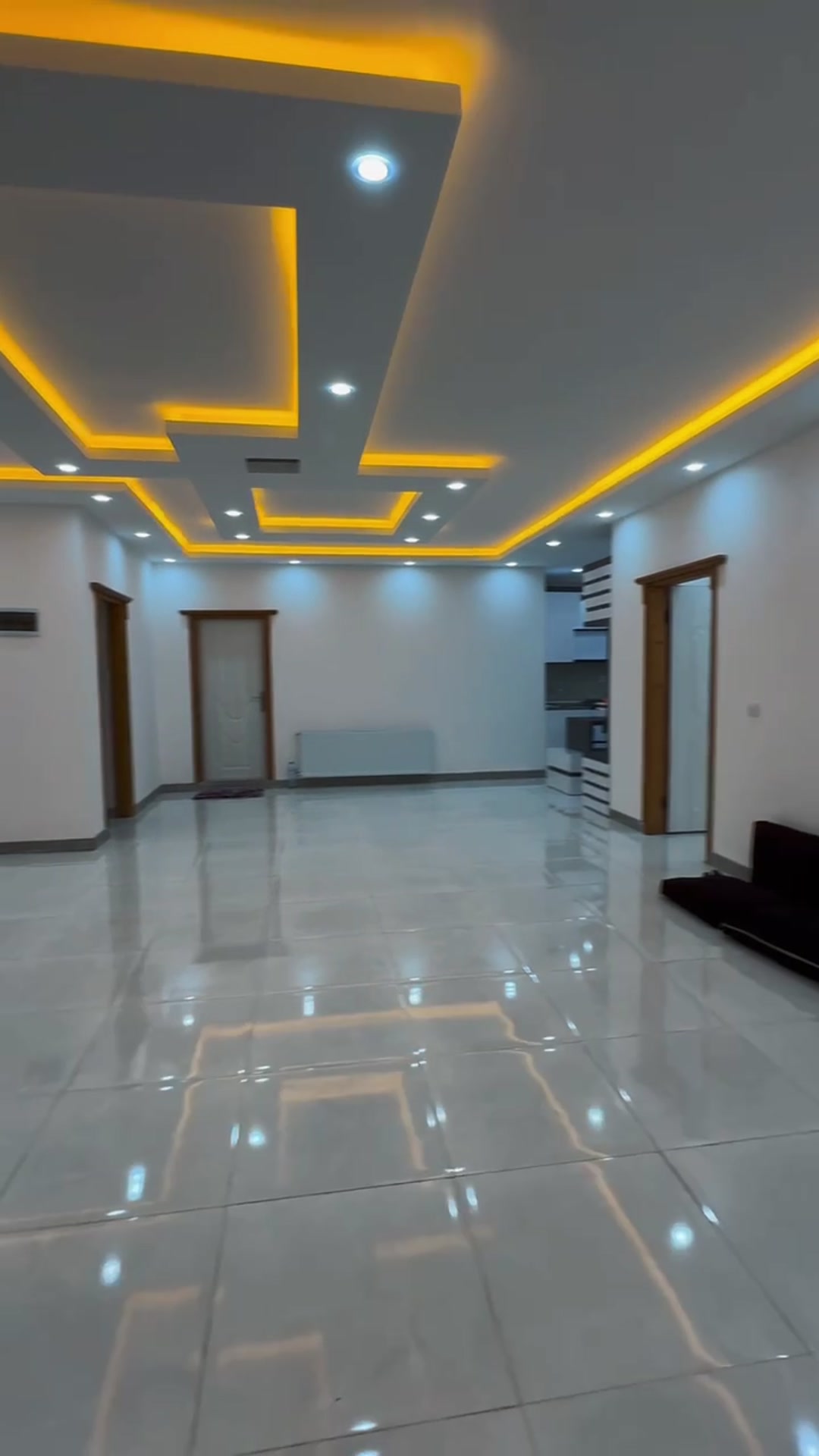 ویلا 287 متر با قابلیت تجاری گمرکات بر اصلی در شیپور