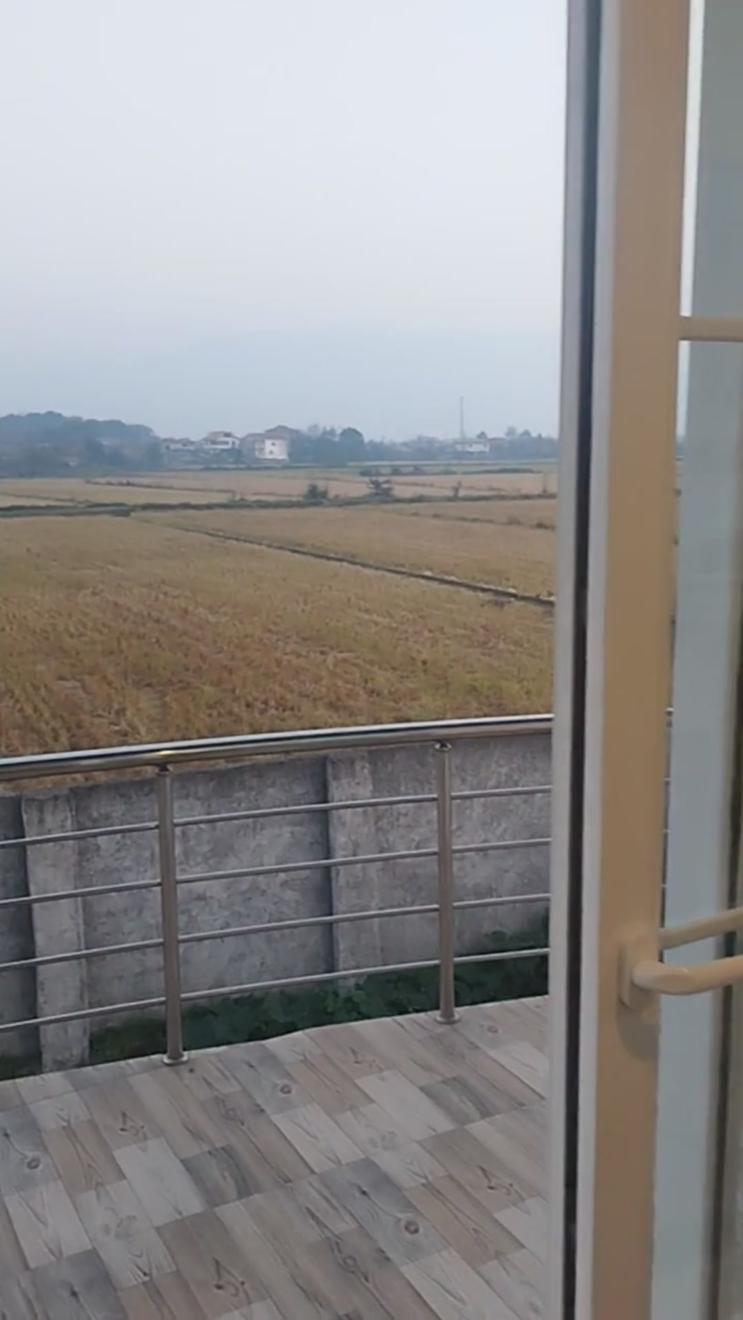 فروش ویلا 300 متری در چمنستان در شیپور