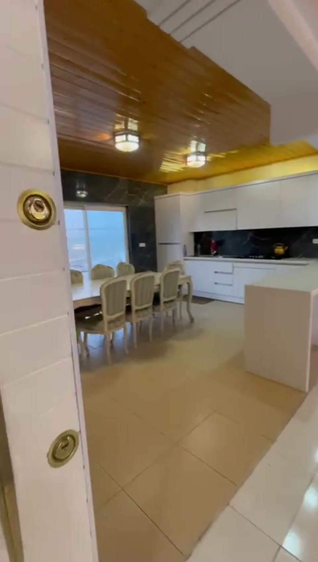 فروش زیر قیمت ترین‌واحد مسکونی در کل منطقه در شیپور