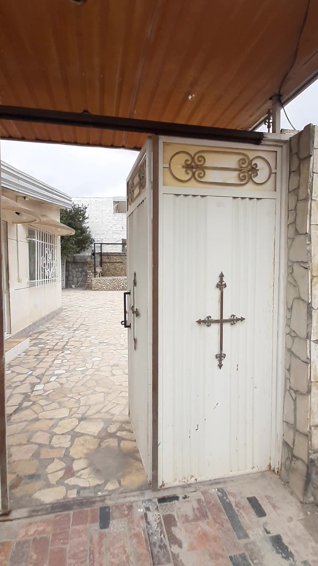فروش ویلای 550 متری شیک و جذاب-انتهای فرودگاه