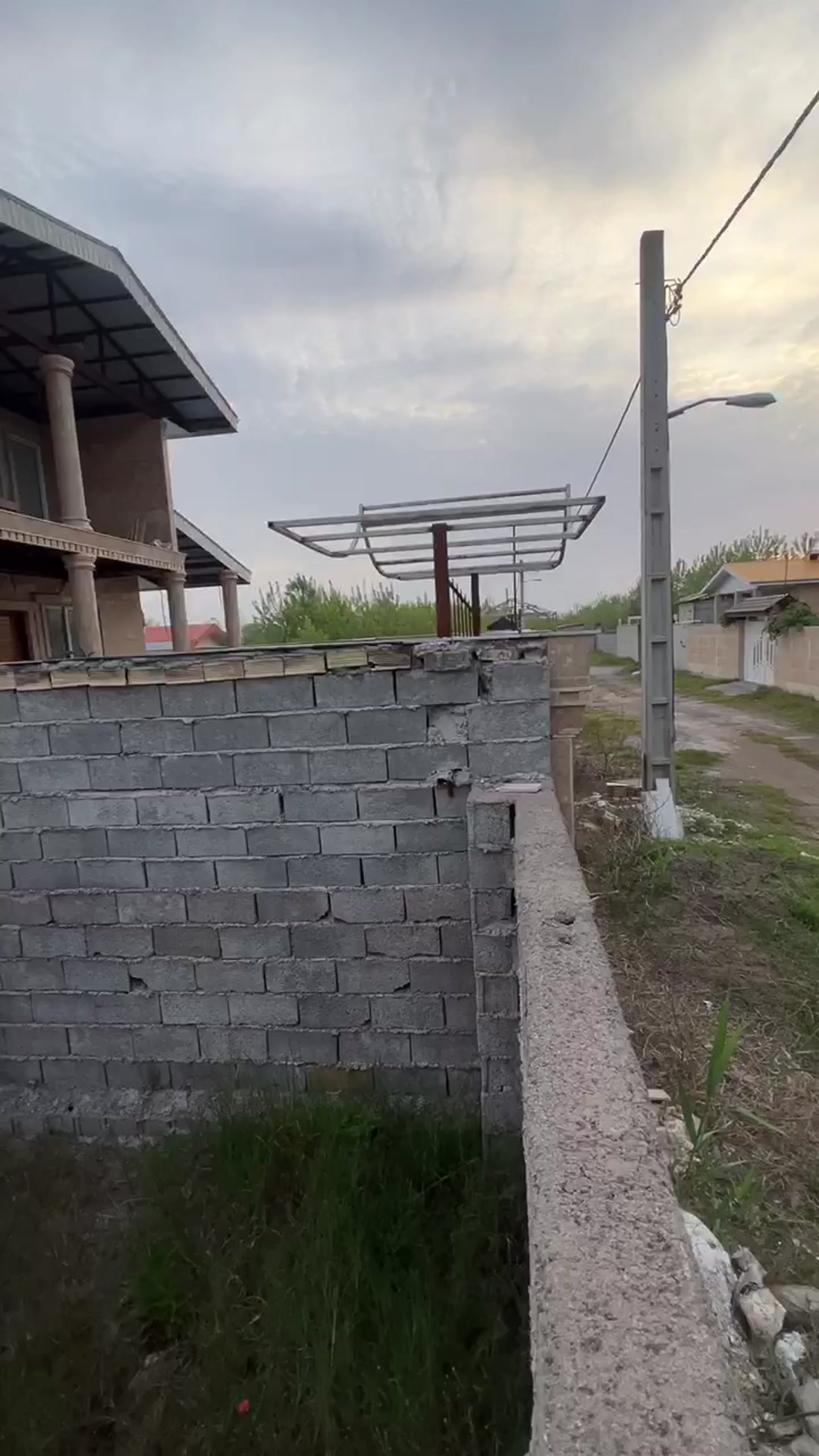 زمین ساحلی 297 متر لوکیشن عالی،ویلایی نشین در شیپور