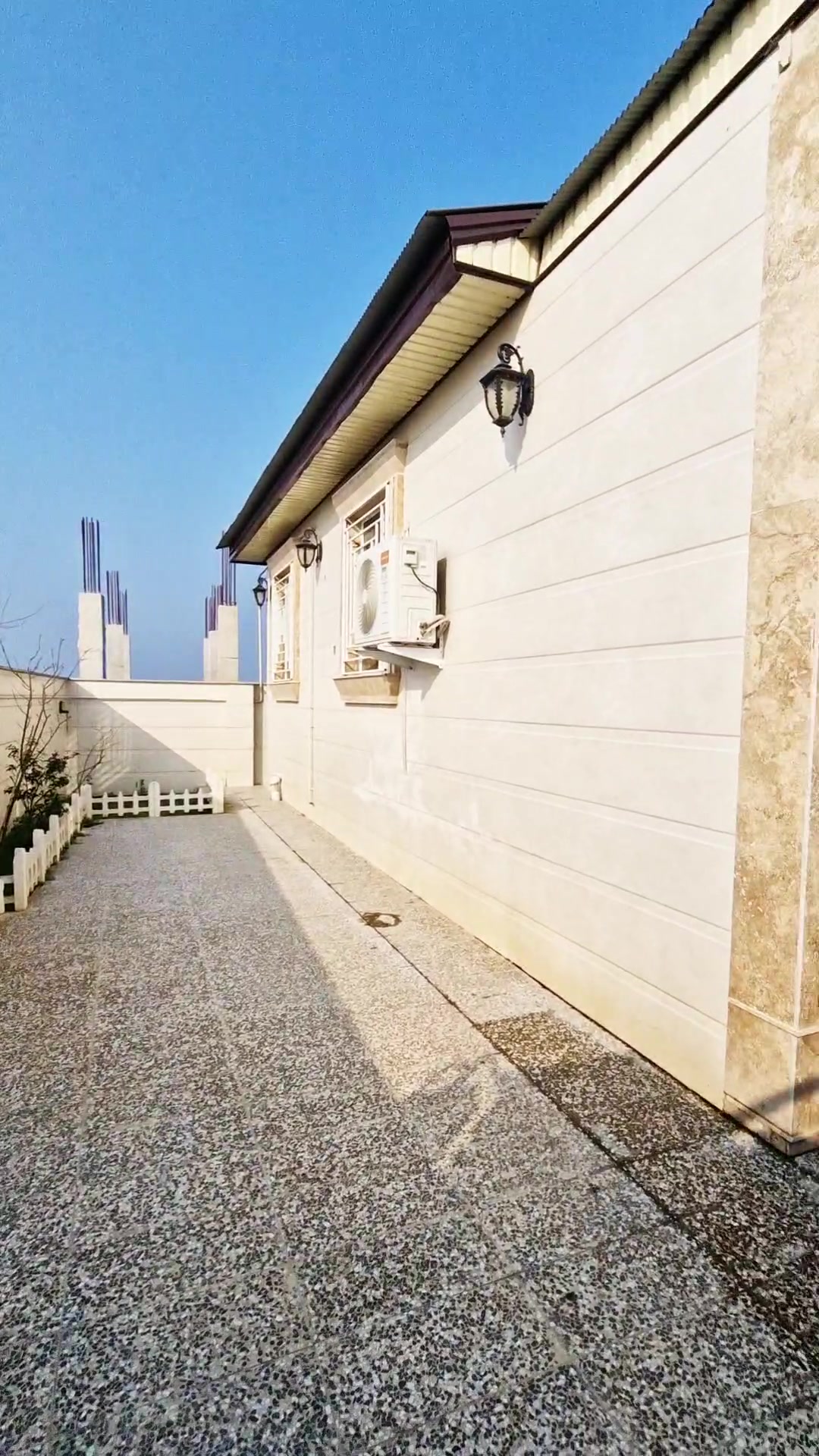 فروش ویلا 2خواب با انشعابات کامل در سحرخیز 100متر در شیپور