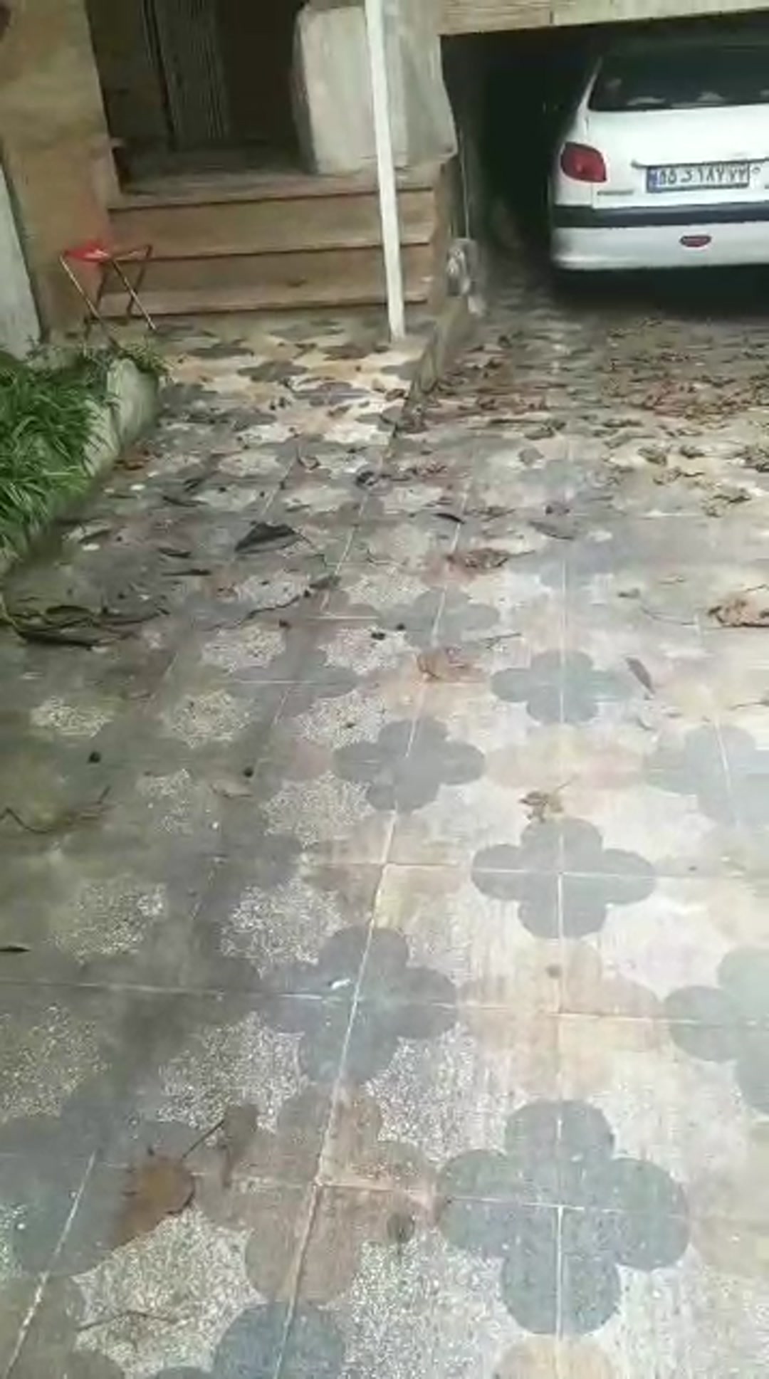 اجاره ویلا111متردر شهرک انصاری مجاورکمربندی در شیپور