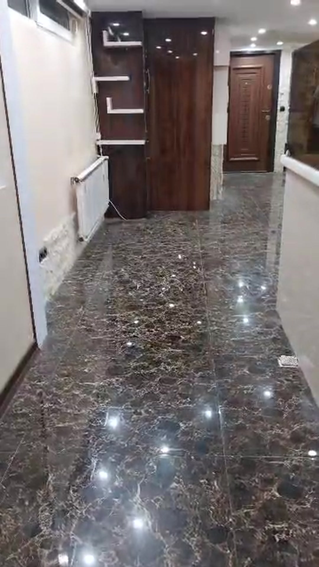 اجاره اداری 65 متر در خیابان گل