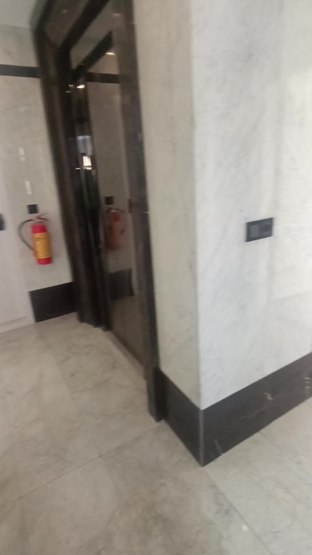 فروش اداری 90 متر در سهروردی شمالی