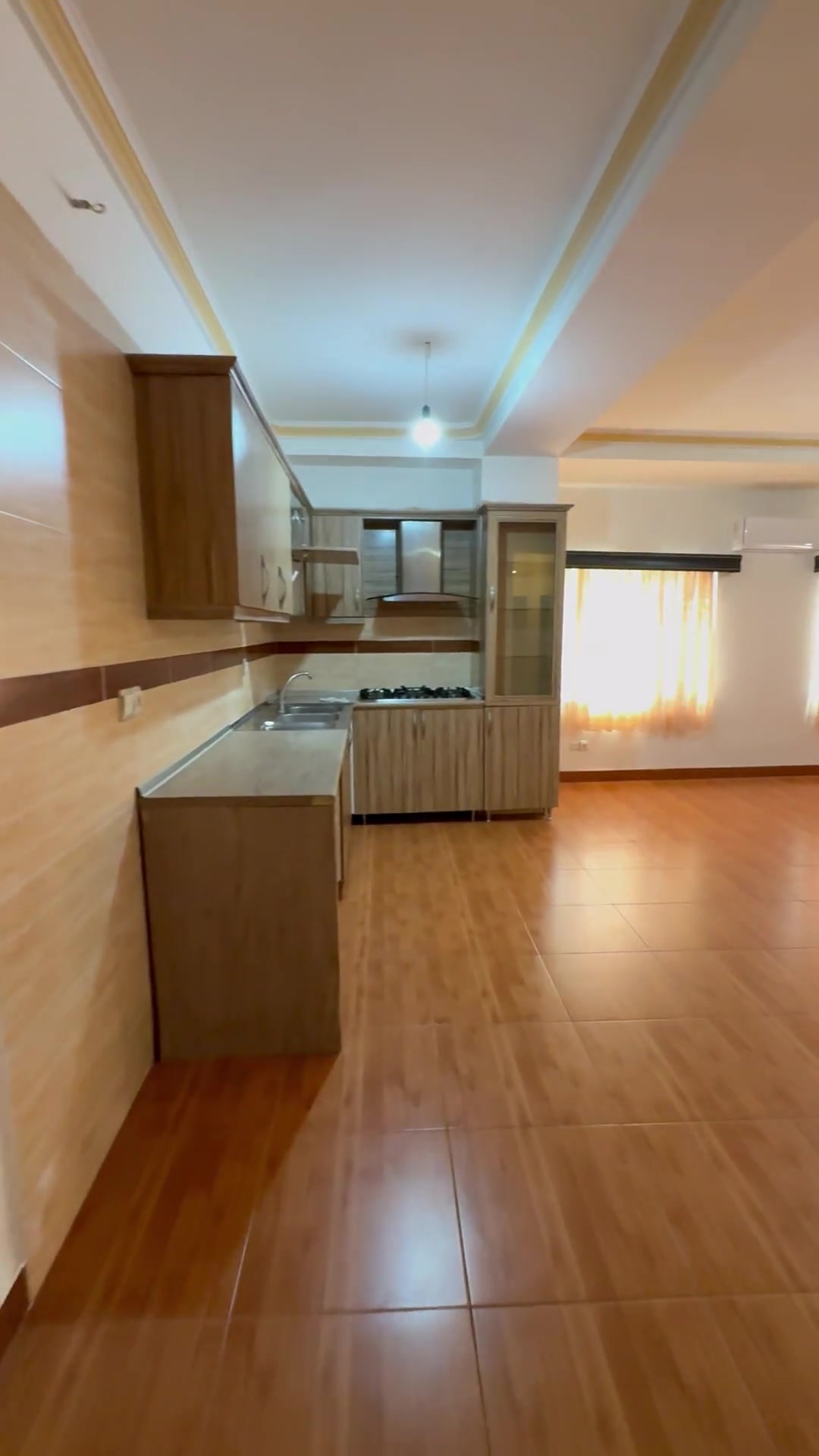 اجاره آپارتمان 85متر در خیابان کشاورز در شیپور