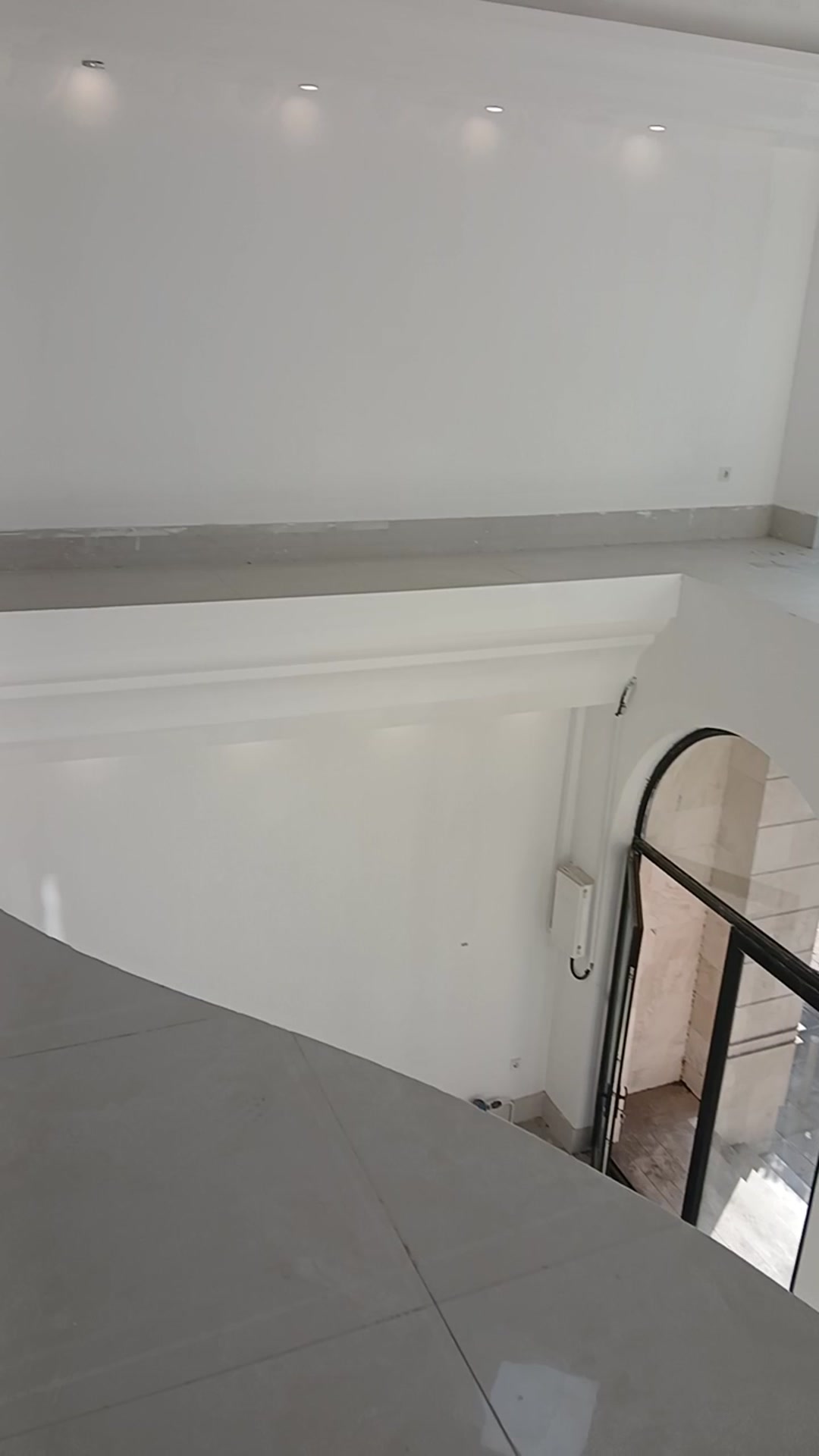 فروش تجارمغازه 305 متر ساریکمربندی شرقی براصلی