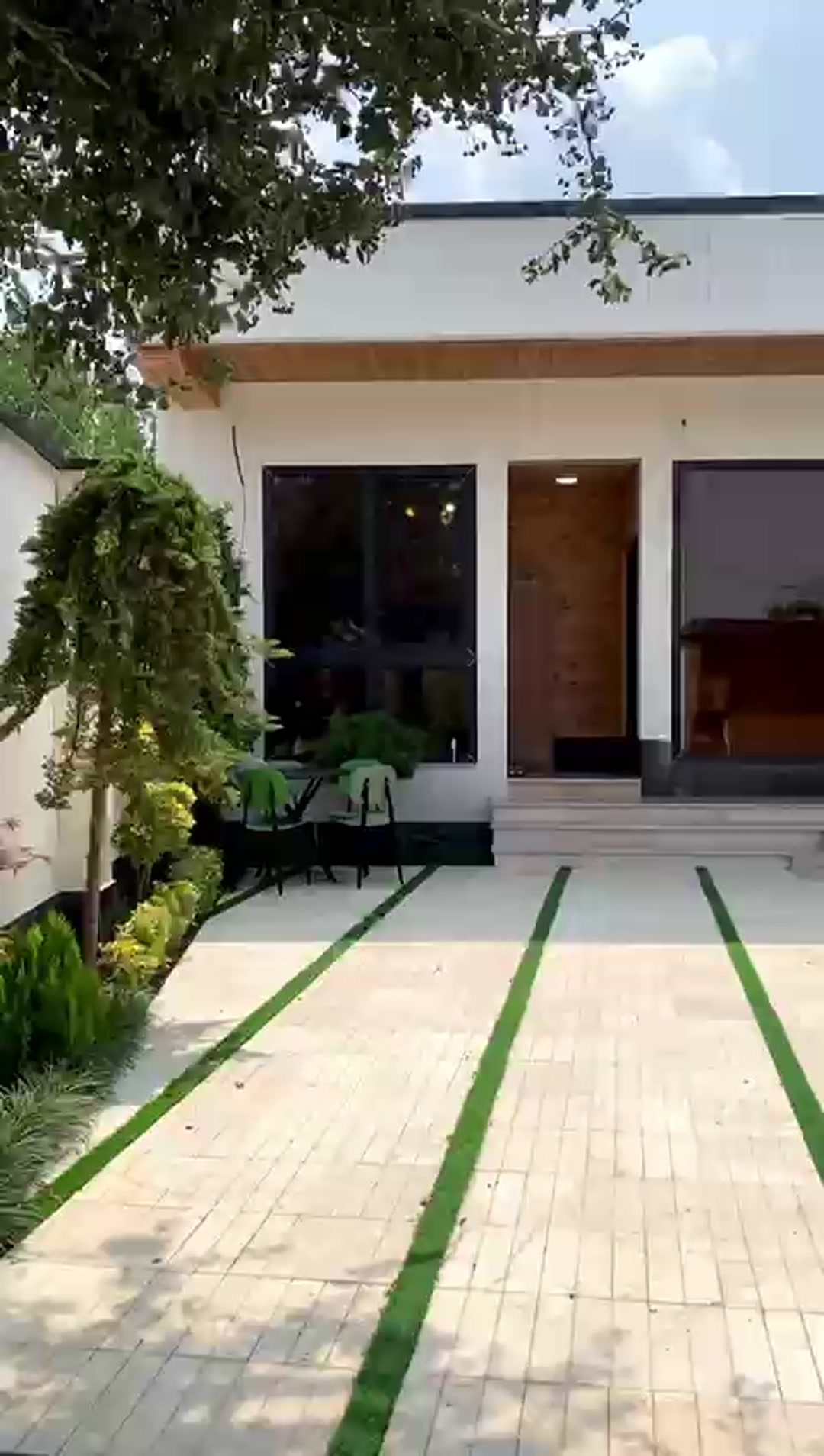 ویلا استخردار نوساز،تجهیز و مبله واسکس