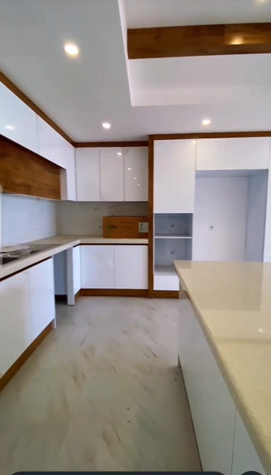 لاکچریترین برج بلوارساحلی 125متر فرنیش کامل در شیپور