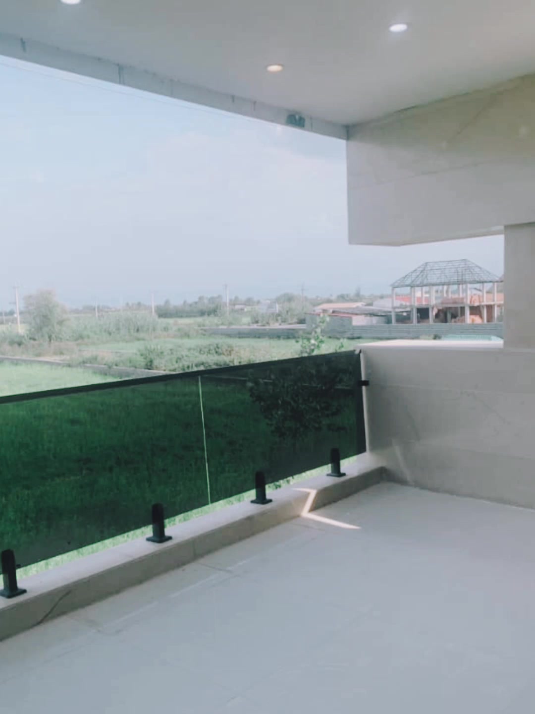 فول فرنیش مدرن استسنایی 320متربنا200زمین استخردار